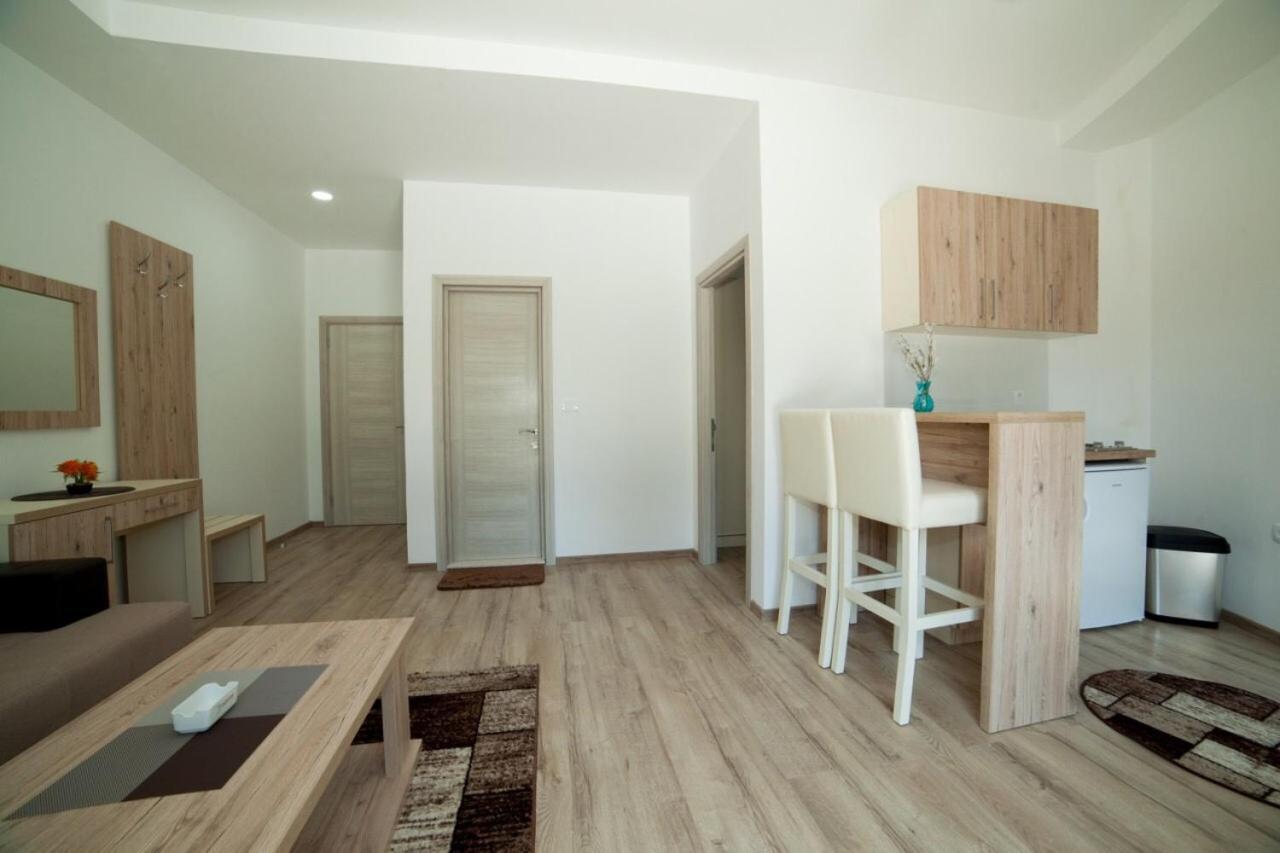 Demiri Apartments Ulcinj Eksteriør billede